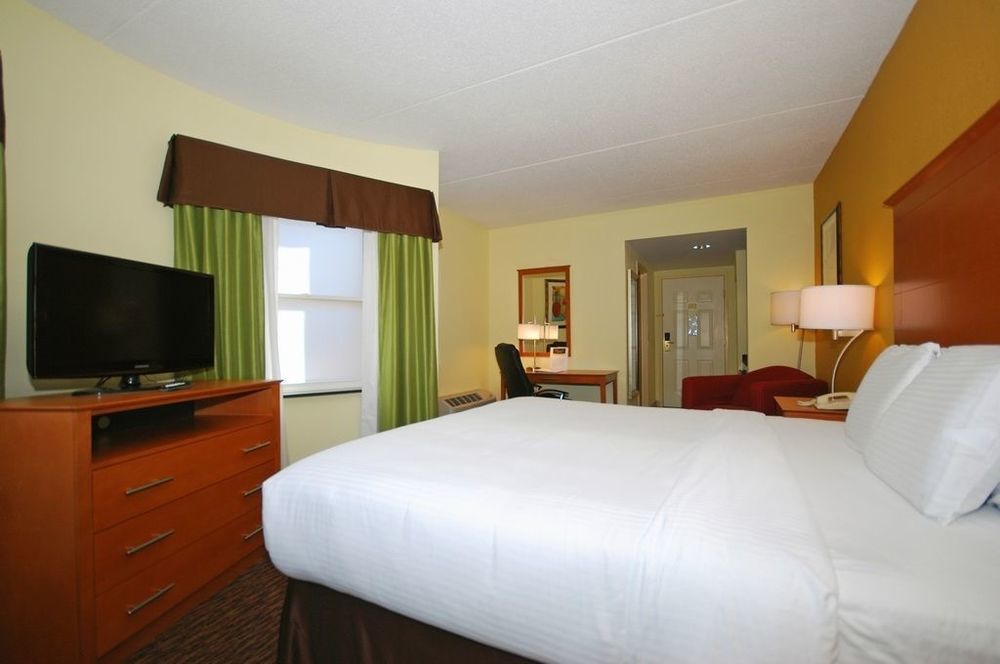 Clarion Hotel & Suites University-Shippensburg Pokoj fotografie