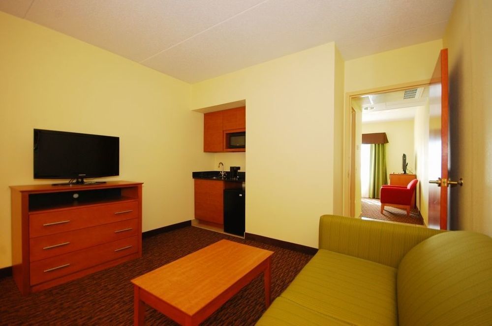 Clarion Hotel & Suites University-Shippensburg Pokoj fotografie